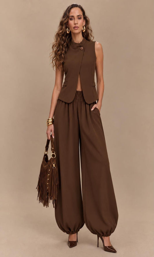 Conjunto chaleco asimétrico