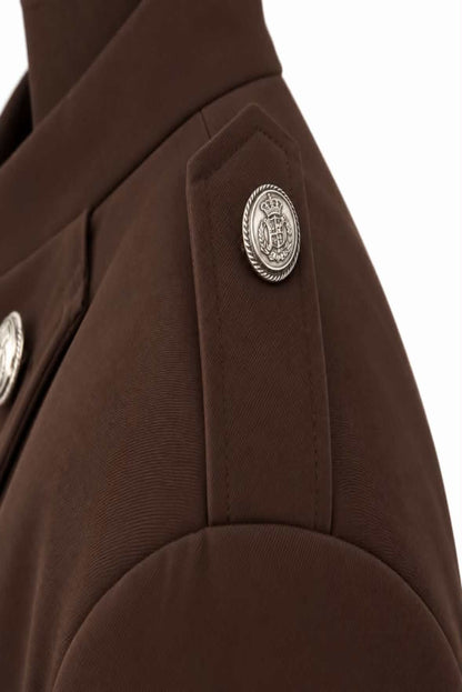 Chaqueta entallada con botones