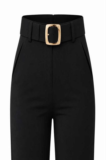 Pantalón flare con cinturón