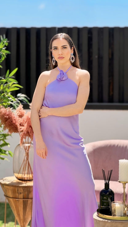 Vestido de cetim florido