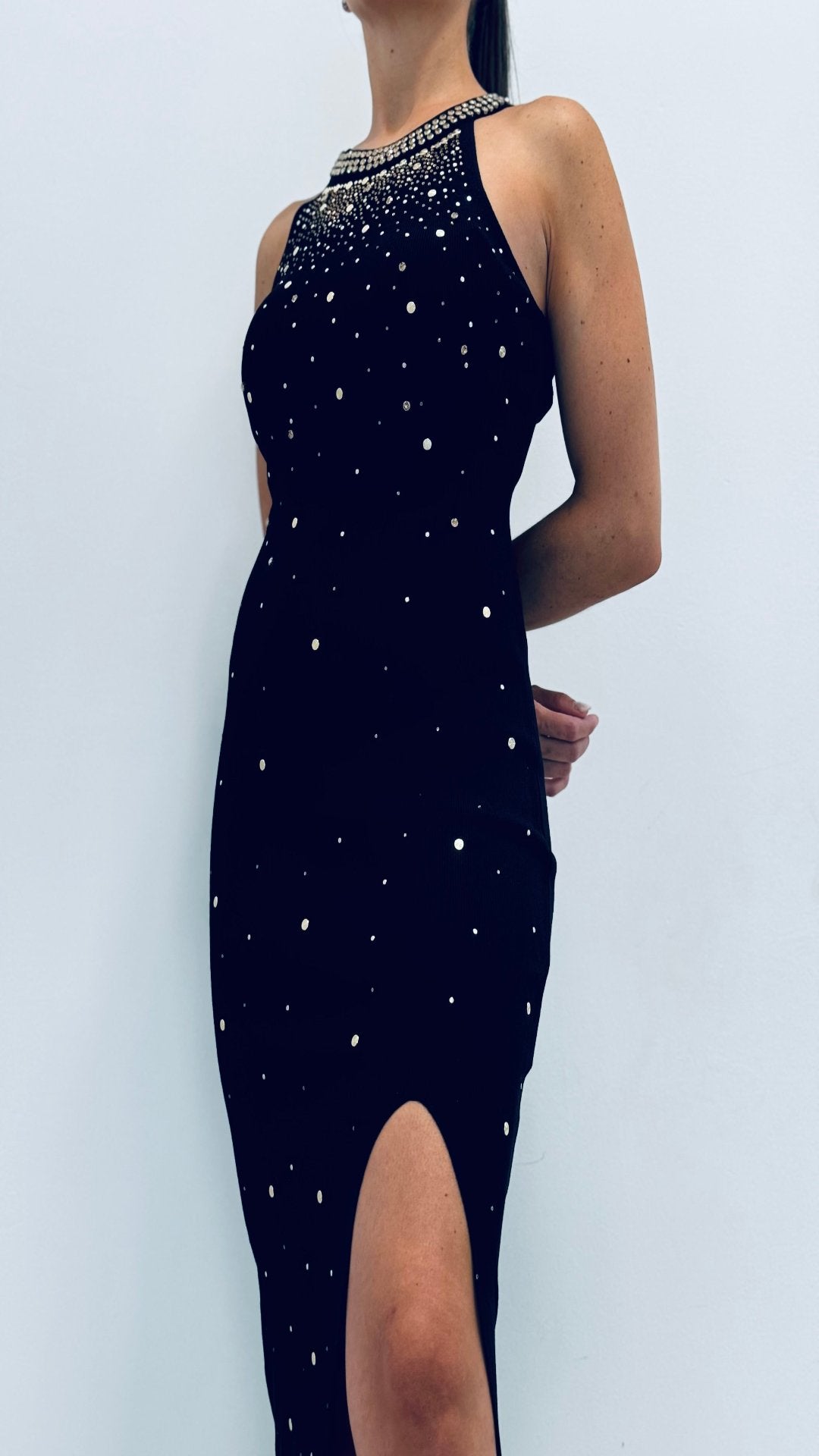 Robe midi avec perles bijoux