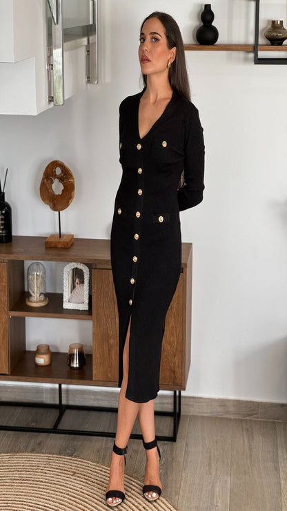 Robe en maille à manches longues avec boutons effet brillant