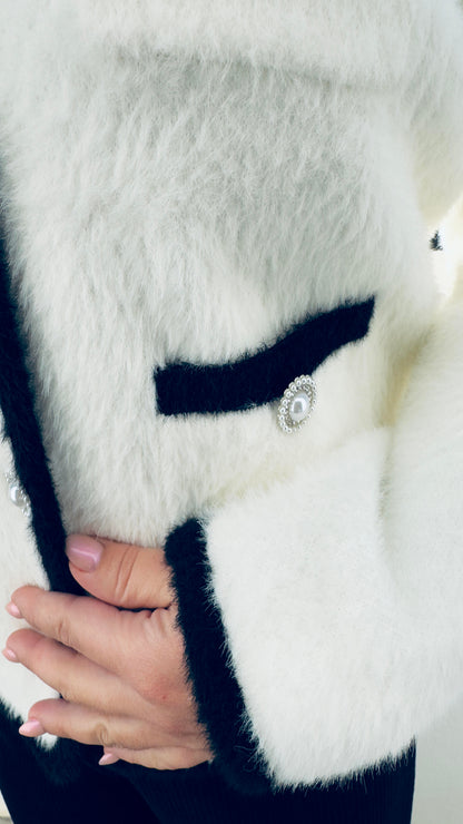 Chaqueta punto efecto pelo botón perla