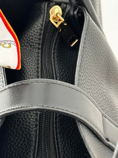 Bolso tote pañuelo